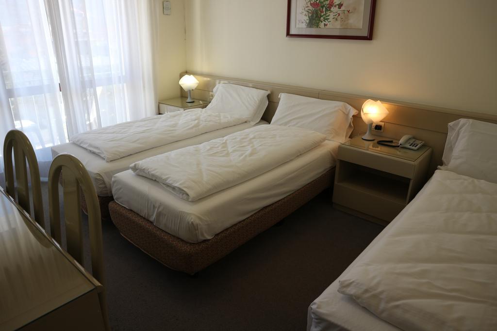 Hotel Bristol Riva del Garda Exterior foto